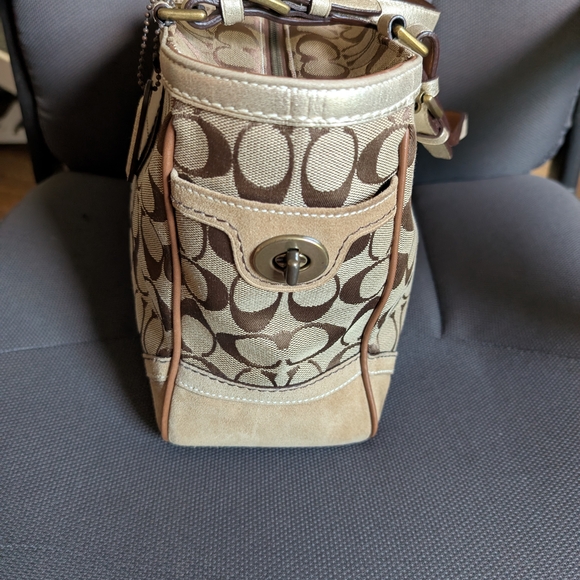 Coach Signature Jacquard Shoulder Bag - Picture 3 of 11
